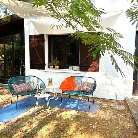 Paisible Avec Piscine Chauffee Et Wi-fi Villa *