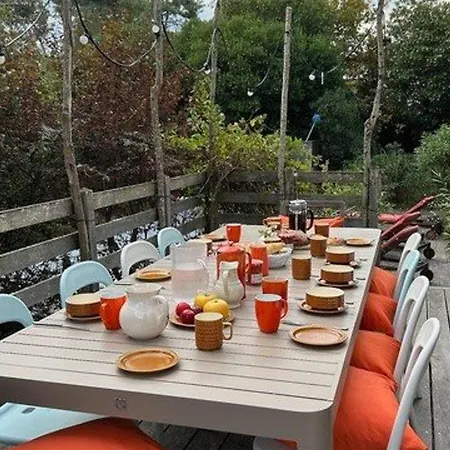 Paisible Avec Piscine Chauffee Et Wi-fi Villa *